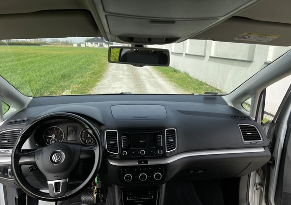 Volkswagen Sharan cena 65900 przebieg: 215000, rok produkcji 2015 z Dębica małe 352